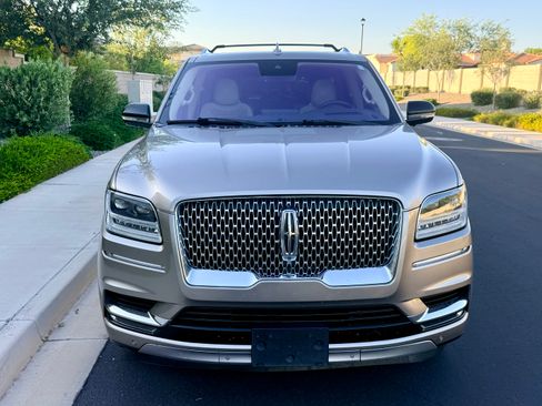 Used 2018 Lincoln Navigator L Reserve w/ Technology Package AWD/4WD image 13