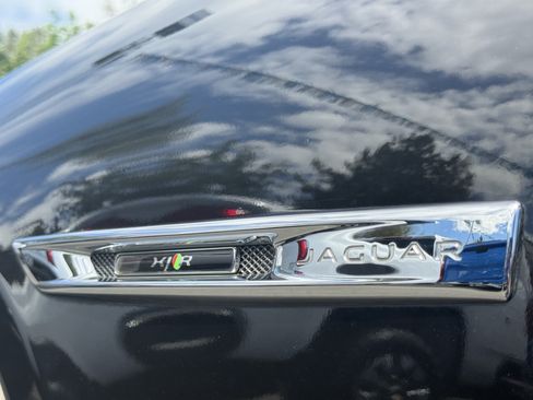 Used 2014 Jaguar XJ R LWB image 8