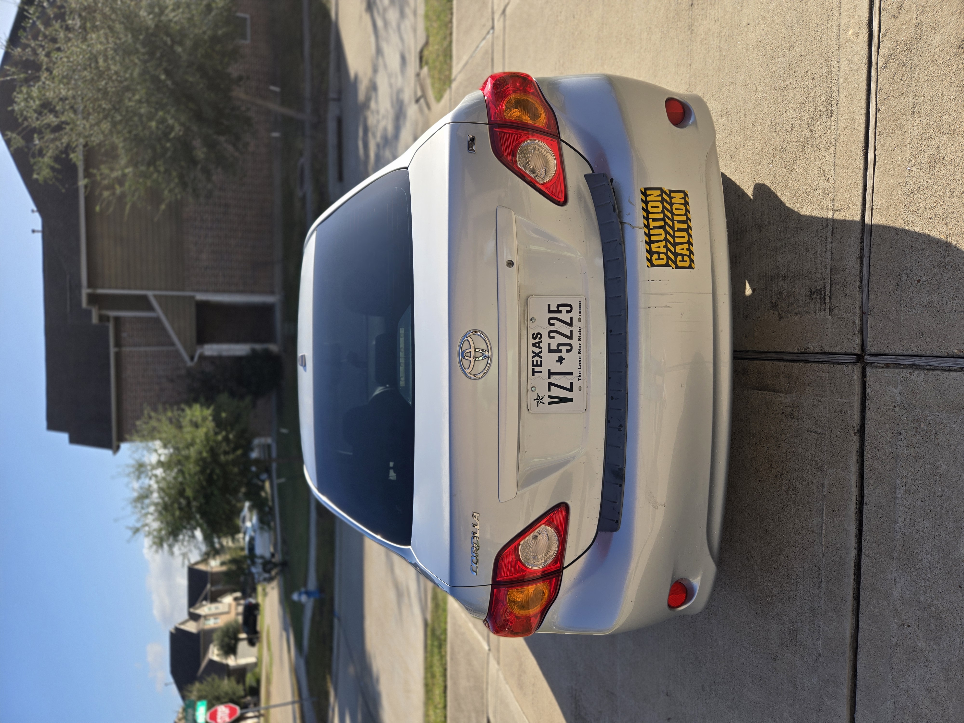 Used 2009 Toyota Corolla LE FWD image 1
