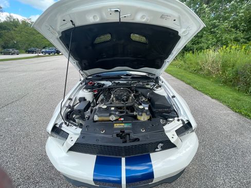 Used 2008 Ford Mustang Shelby GT500 RWD image 10
