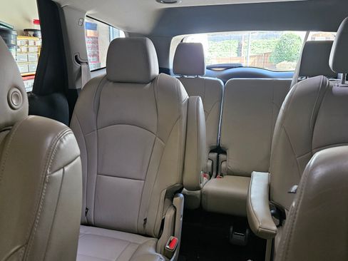 Used 2019 Buick Enclave Essence image 21