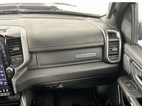 Used 2021 RAM 1500 Laramie AWD/4WD image 11