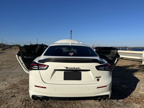 Used 2021 Maserati Ghibli image 10