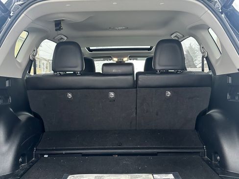 Used 2016 Toyota RAV4 Limited image 12