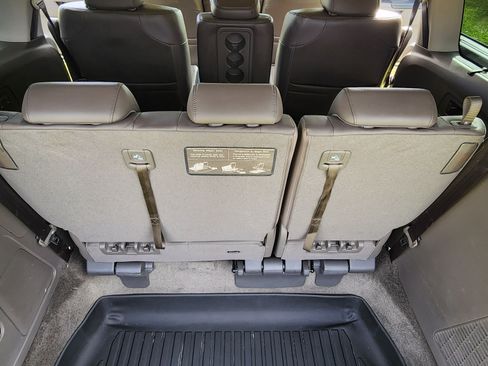 Used 2013 Honda Odyssey Touring Elite image 14