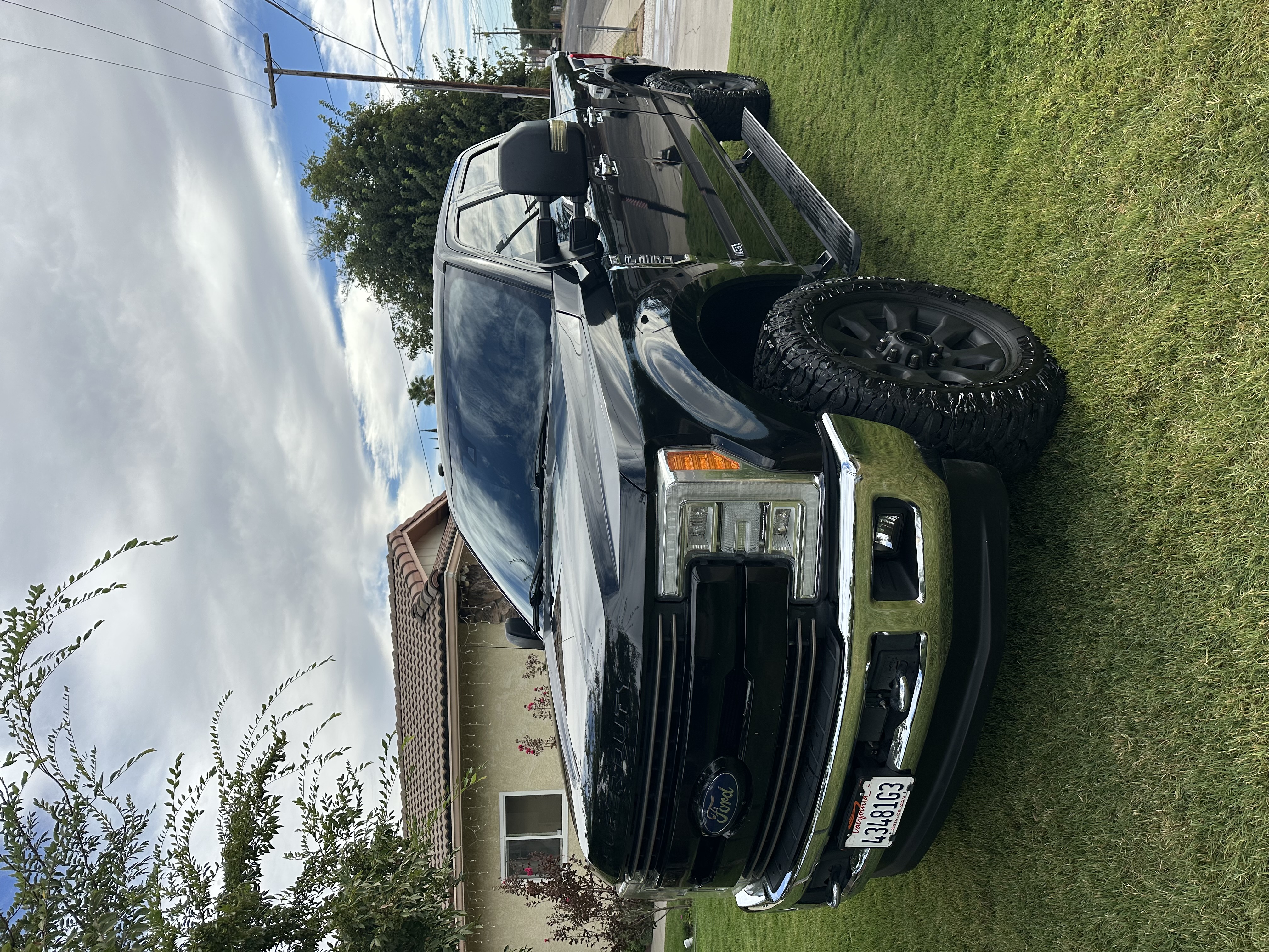 Used 2018 Ford F250 King Ranch w/ King Ranch Ultimate Package AWD/4WD image 2