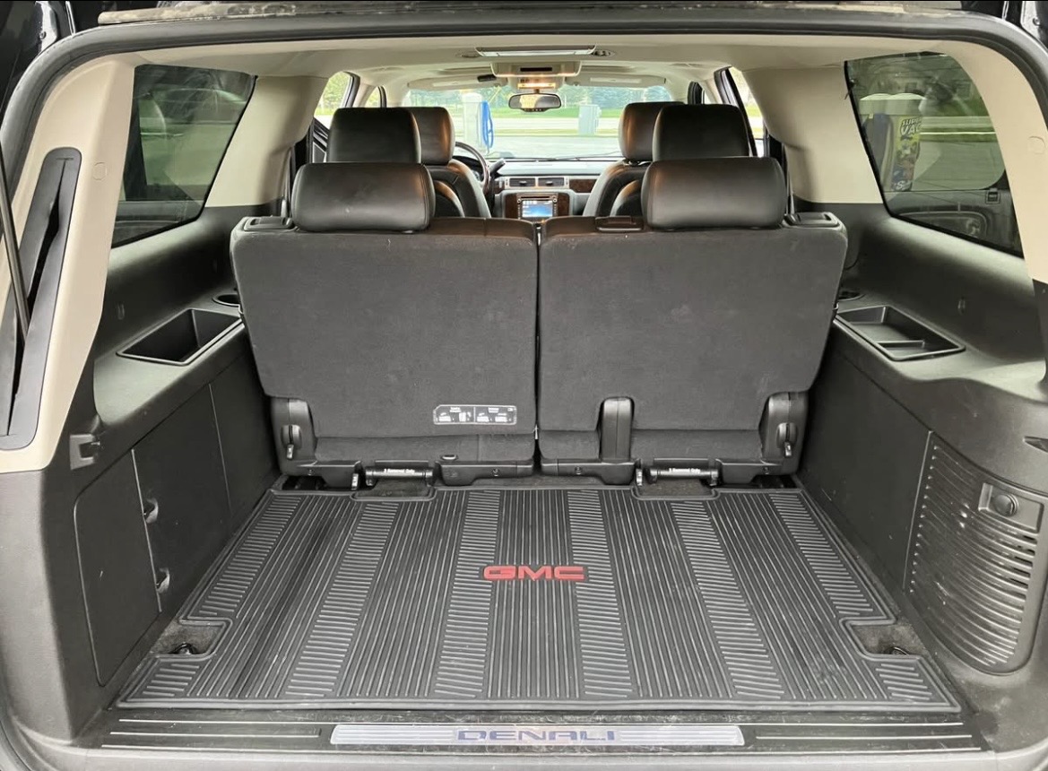 Used 2013 GMC Yukon XL Denali AWD/4WD image 11