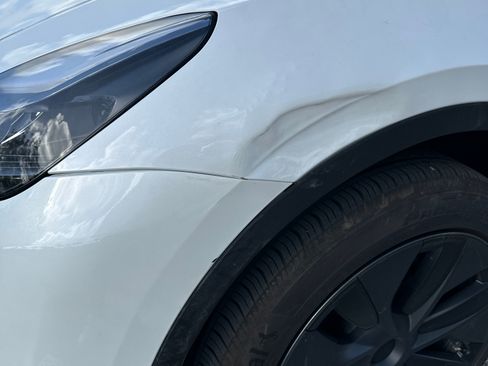 Used 2024 Tesla Model Y Long Range image 12