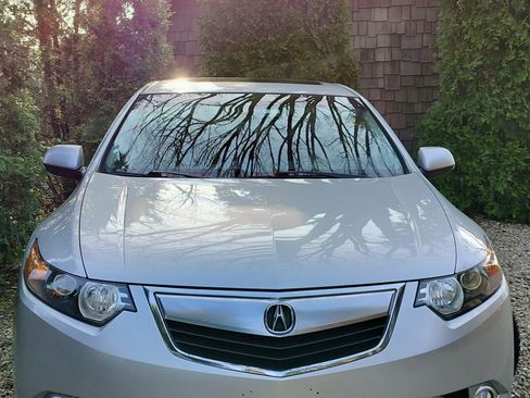 Used 2013 Acura TSX Sedan image 2