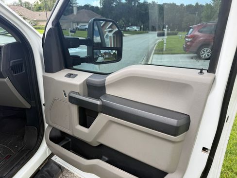Used 2022 Ford F250 XL w/ Power Equipment Group AWD/4WD image 14