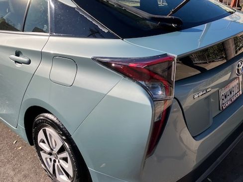 Used 2016 Toyota Prius Four Touring image 19