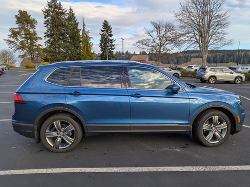Used 2019 Volkswagen Tiguan SEL Premium w/ 3rd Row Seat Package image 1