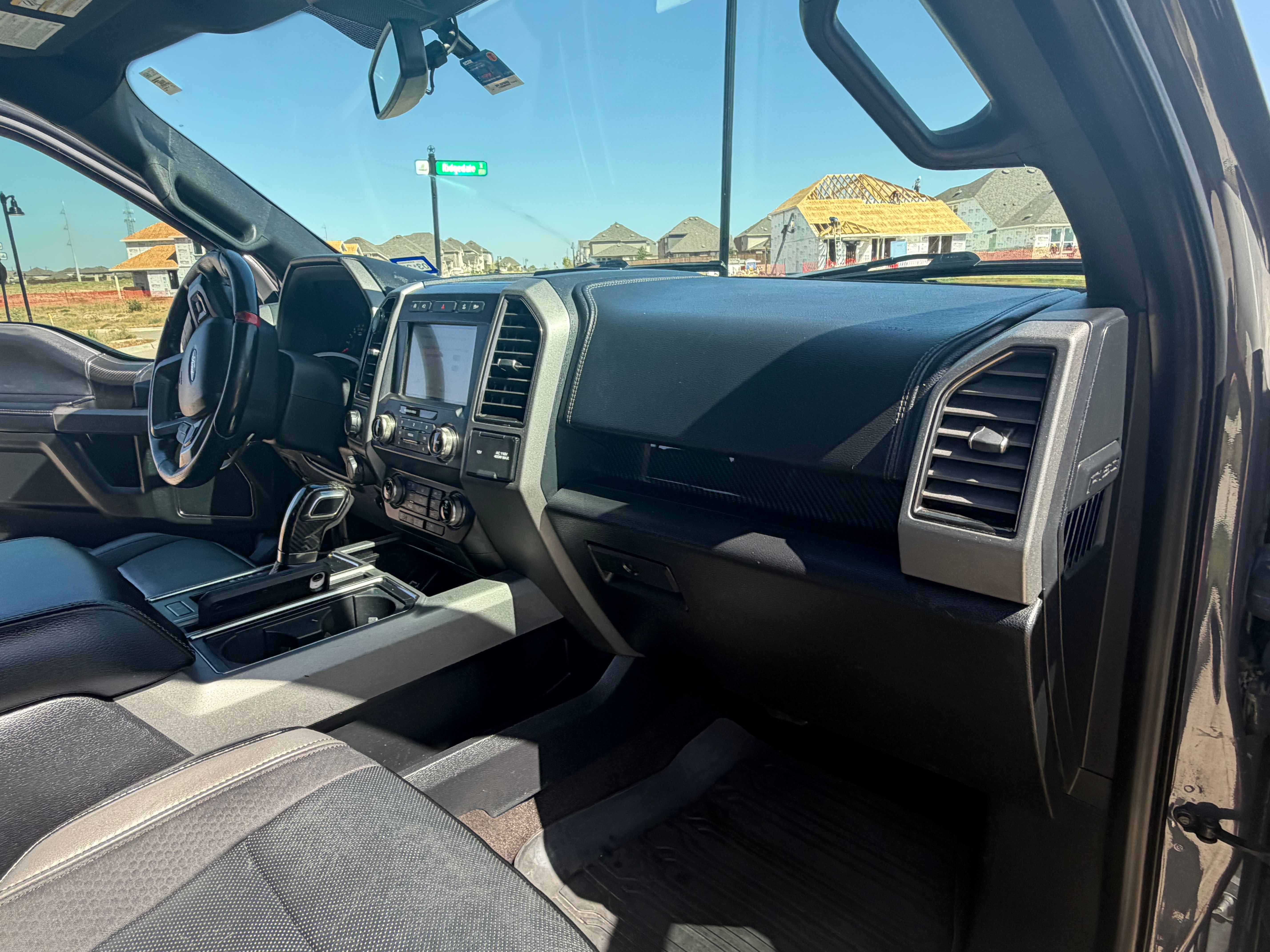 Used 2020 Ford F150 Raptor w/ Equipment Group 802A Luxury AWD/4WD image 26