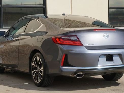 Used 2017 Honda Accord EX-L image 2
