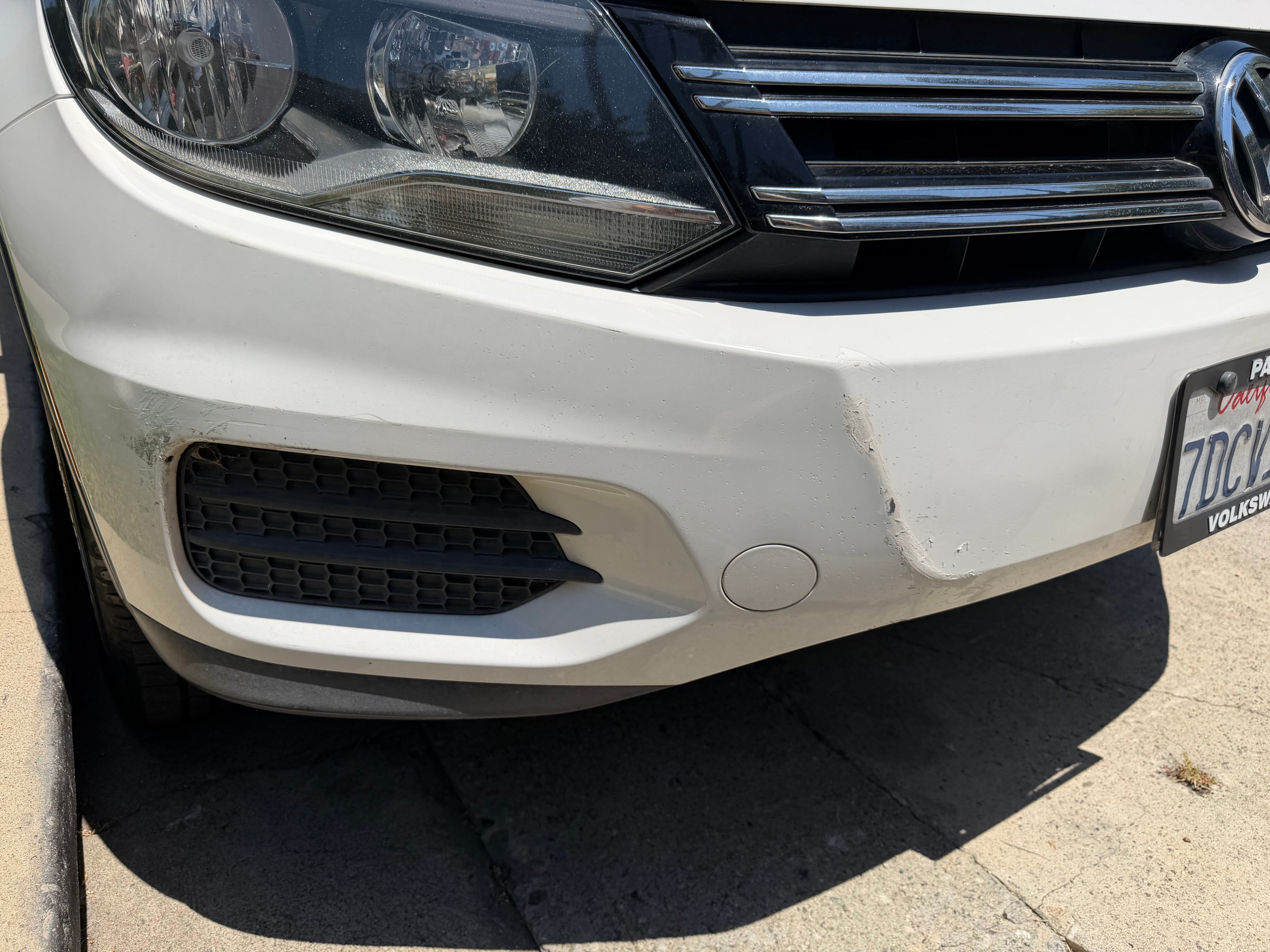 Used 2014 Volkswagen Tiguan S FWD image 9