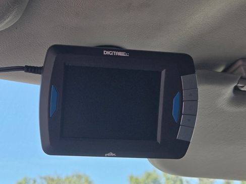 Used 2013 Ford E-150 and Econoline 150 image 11