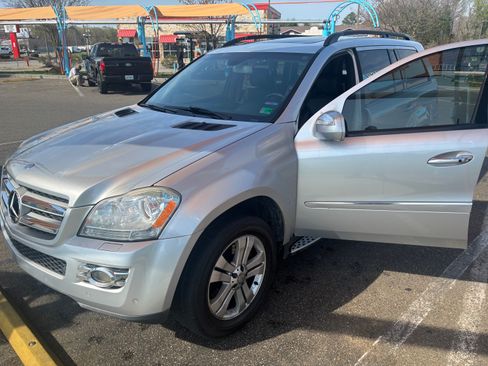 Used 2009 Mercedes-Benz GL 450 4MATIC image 11