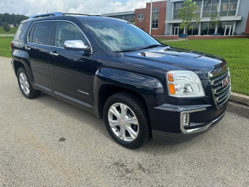 Used 2017 GMC Terrain SLT w/ Open Road Package AWD/4WD image 1