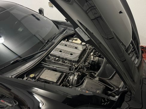 Used 2018 Chevrolet Corvette Z06 RWD image 15