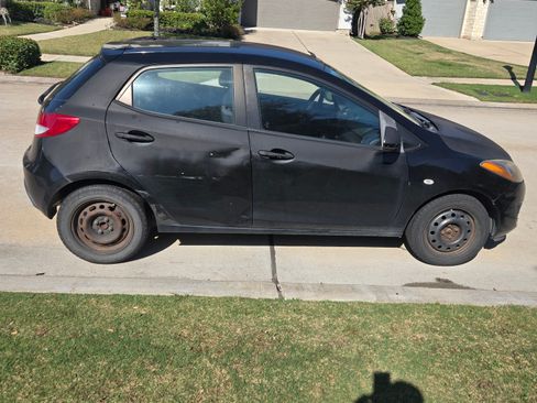 Used 2011 MAZDA MAZDA2 Sport image 7