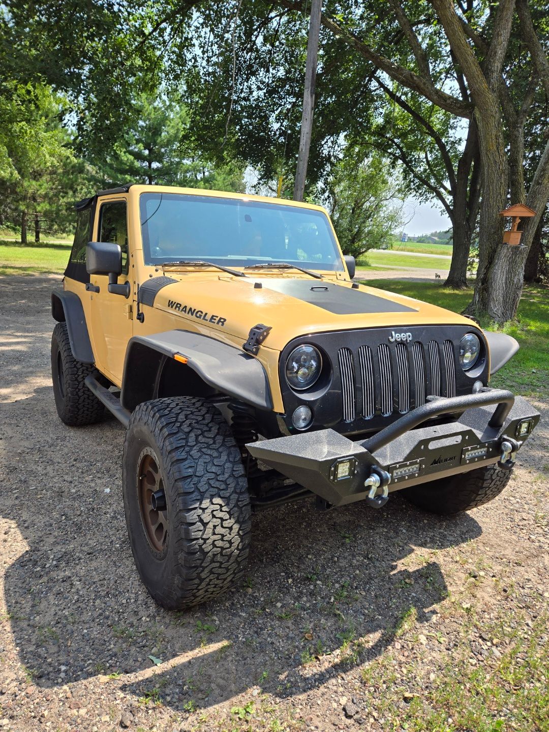 Used 2014 Jeep Wrangler Sport w/ Connectivity Group AWD/4WD image 1