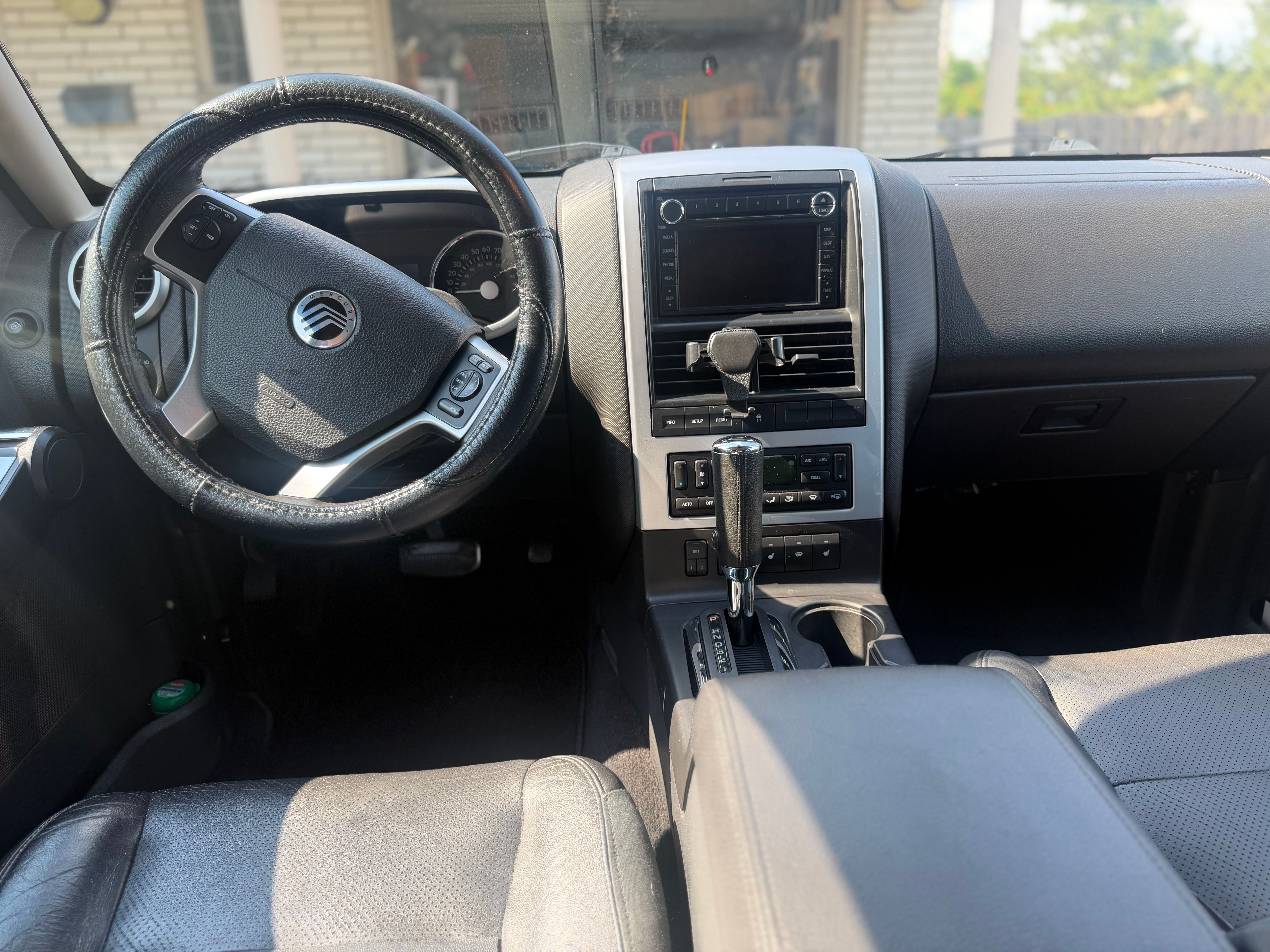 Used 2008 Mercury Mountaineer Premier AWD/4WD image 18