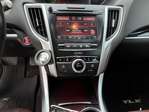 Used 2015 Acura TLX V6 SH-AWD w/ Advance Package image 10