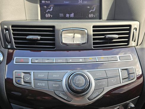 Used 2013 INFINITI M37 w/ Premium Pkg image 14