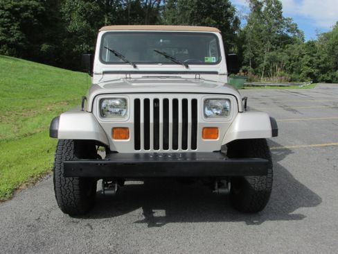 Used 1995 Jeep Wrangler Rio Grande AWD/4WD image 2