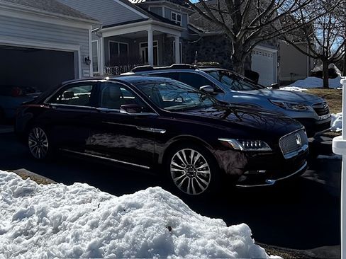 Used 2017 Lincoln Continental Reserve w/ Luxury Package image 1