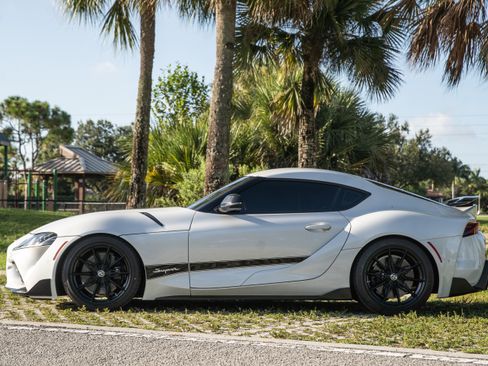 Used 2024 Toyota Supra RWD image 6