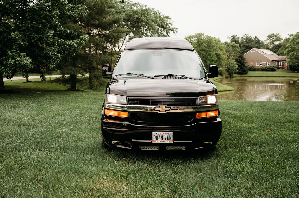 Used 2021 Chevrolet Express 2500 Extended w/ Enhanced Convenience Package RWD image 4