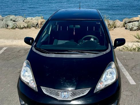 Used 2010 Honda Fit Sport image 5