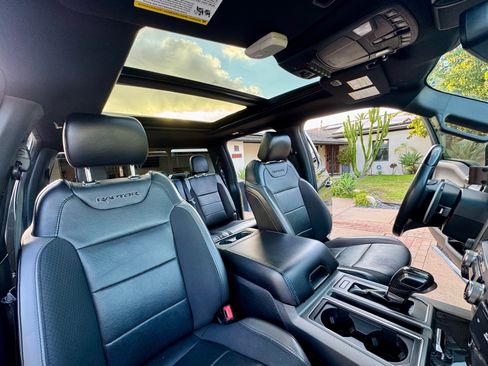 Used 2019 Ford F150 Raptor w/ Equipment Group 802A Luxury AWD/4WD image 12