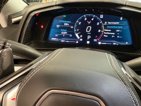 Used 2022 Chevrolet Corvette Stingray Premium Conv w/ Z51 Performance Package RWD image 10