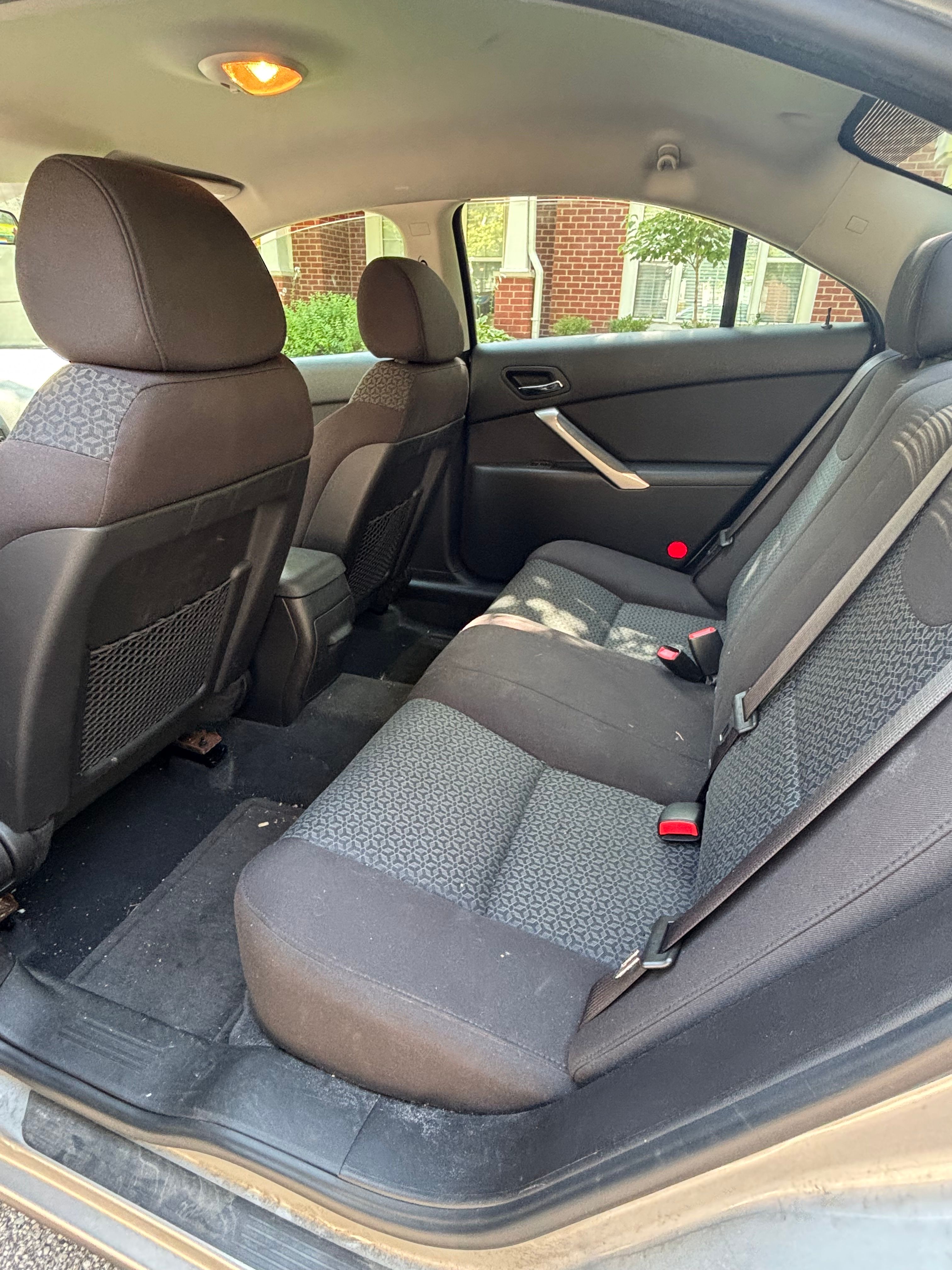 Used 2007 Pontiac G6 Sedan w/ Preferred Package FWD image 9