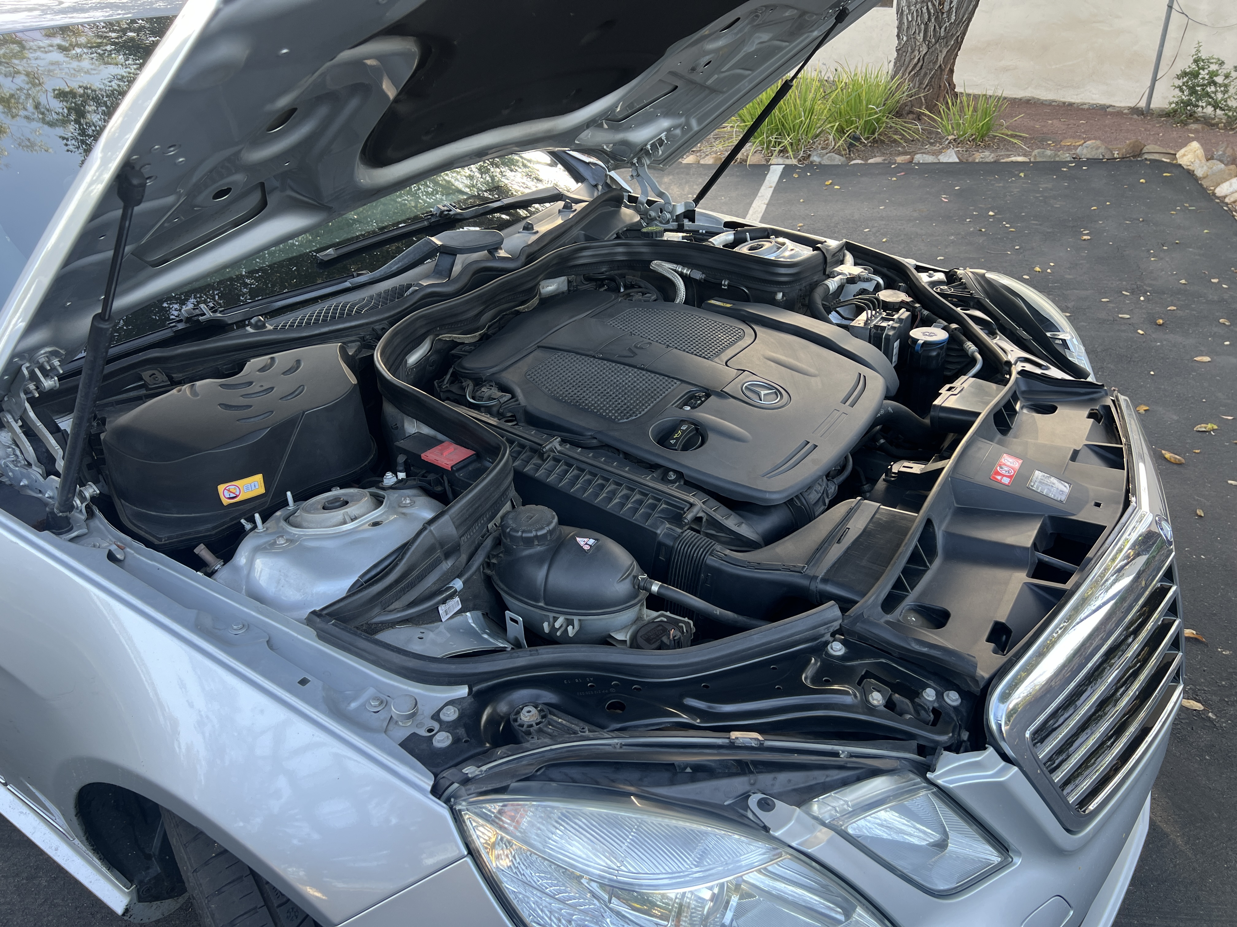 Used 2013 Mercedes-Benz E 350 Sedan image 4