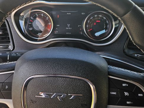 Used 2018 Dodge Challenger SRT image 11