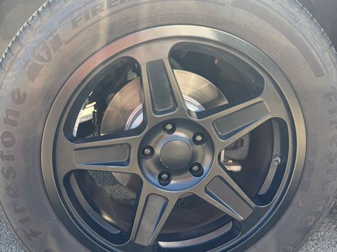 Used 2014 Dodge Charger SE RWD image 8