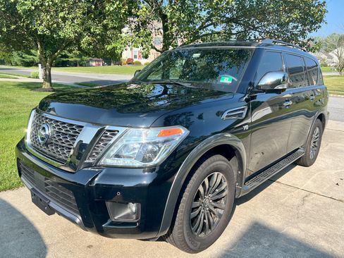 Used 2018 Nissan Armada Platinum image 10