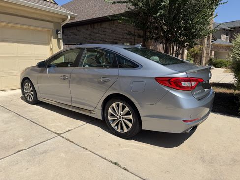 Used 2015 Hyundai Sonata Sport FWD image 2