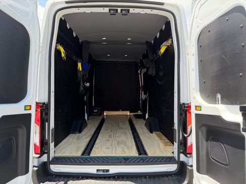 Used 2026 Ford Transit 250 148 High Roof Extended w/ Load Area Protection Package RWD image 6