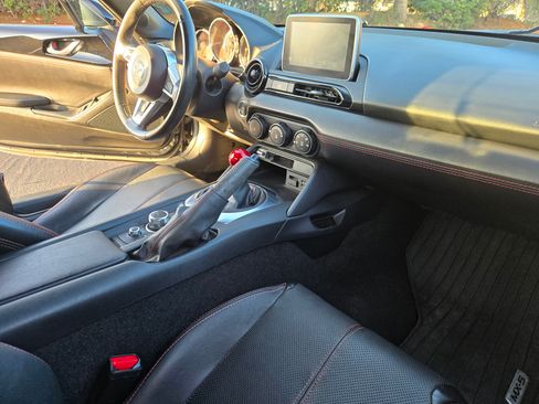 Used 2017 MAZDA MX-5 Miata RF Club w/ Brembo/BBS Package image 13