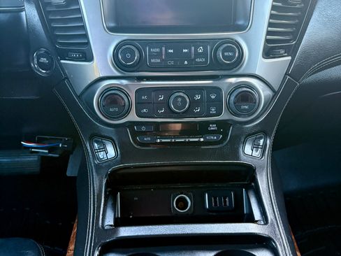 Used 2016 Chevrolet Suburban LTZ image 26