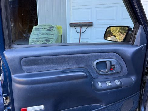 Used 1998 Chevrolet Silverado 2500 4x4 Extended Cab image 13