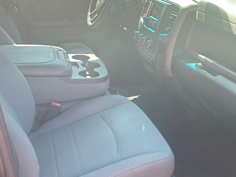 Used 2017 RAM 1500 Express w/ Express Value Package AWD/4WD image 11