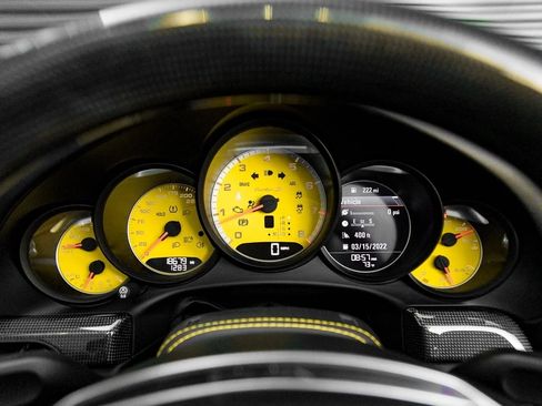 Used 2016 Porsche 911 Turbo S image 22