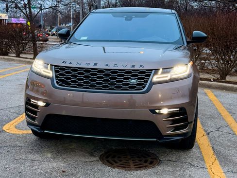 Used 2018 Land Rover Range Rover Velar R-Dynamic SE image 4