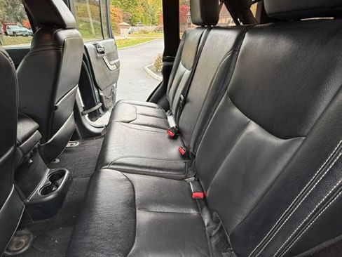 Used 2016 Jeep Wrangler Unlimited Rubicon image 21