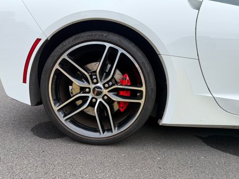 Used 2015 Chevrolet Corvette Stingray Coupe w/ 3LT Preferred Equipment Group image 23